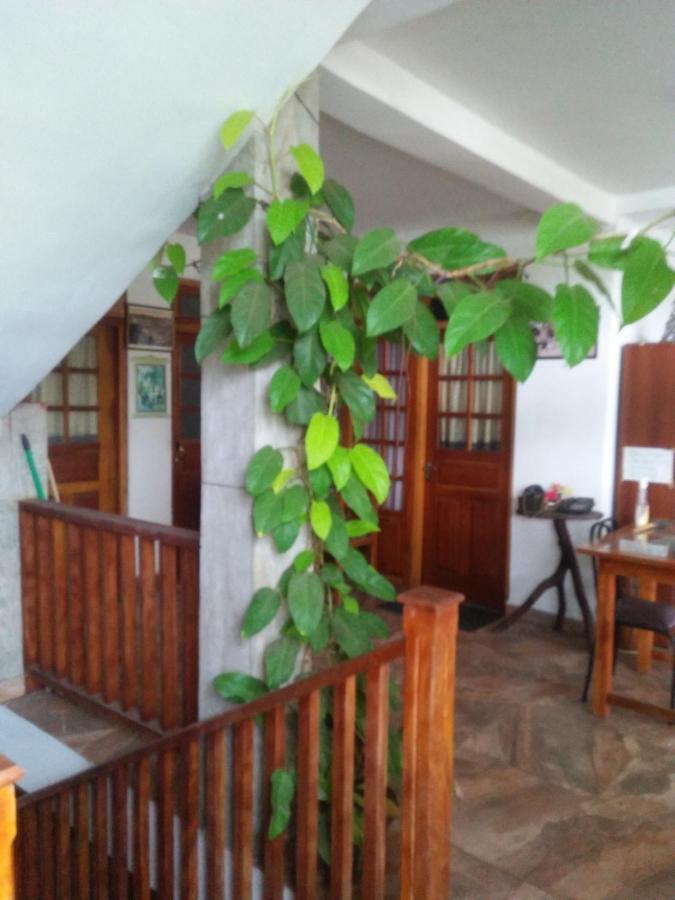 Old Town Hotel Канди Екстериор снимка