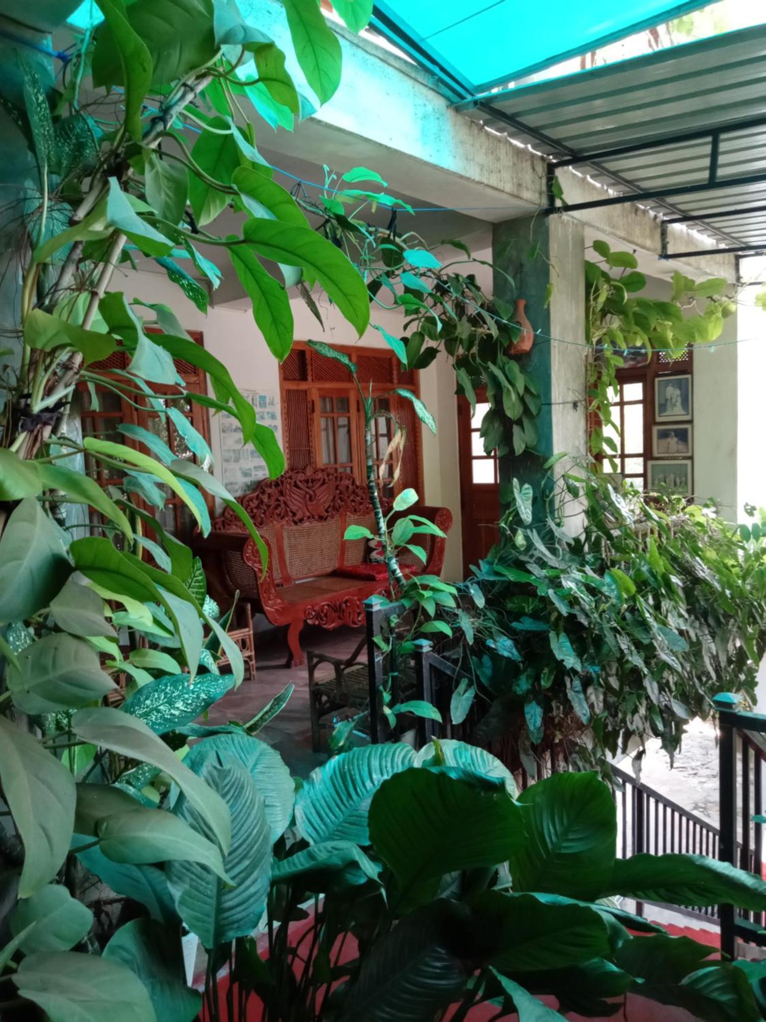 Old Town Hotel Канди Екстериор снимка