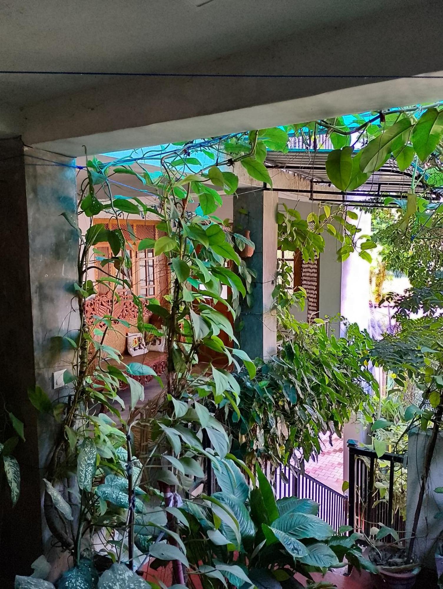 Old Town Hotel Канди Екстериор снимка